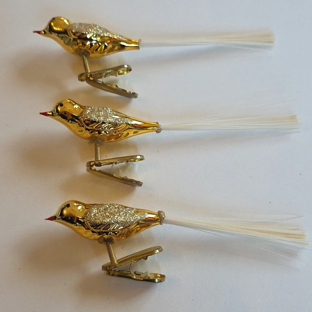 Vintage Elegant Gold Bird Ornaments